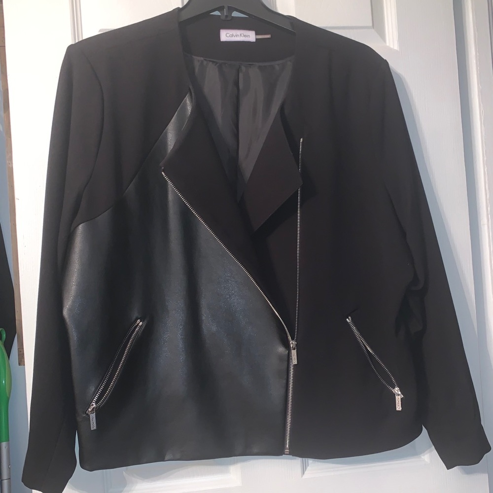 MOTO-CLASSY! “Calvin Klein” mint cond. Doesn’t fit